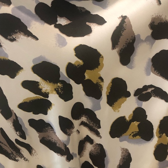 NWT Adorable Animal Print Silk Like MIDI Skirt - Picture 4 of 4